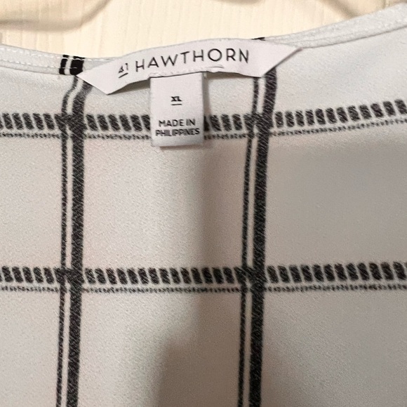 41 Hawthorne XL black-and-white blouse - Picture 3 of 4
